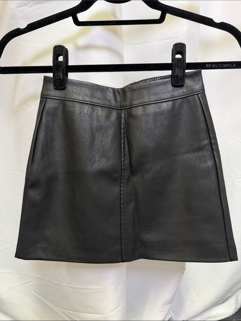 Blank NYC girls Black faux leather Skirt Chic and Versatile size 8
